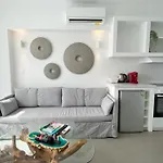 Amperian Mykonos & 4*