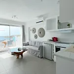 Amperian Mykonos & 4*