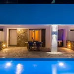 Amperian Mykonos & 4*