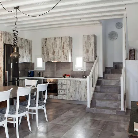 Amperian Mykonos Suites&villas 4*