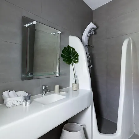 Amperian Mykonos & Hotel 4*