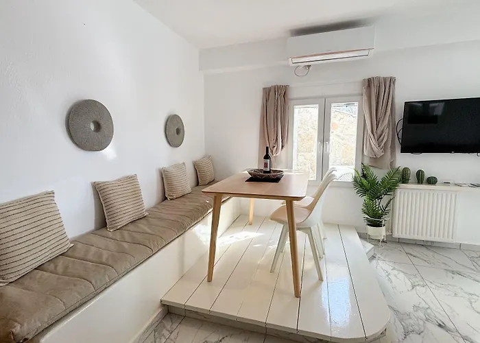 Amperian Mykonos & Hotel 4*