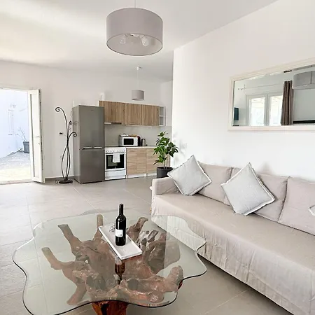 Amperian Mykonos & Otel Mykonos Town