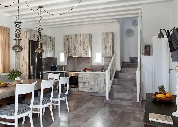 Amperian Mykonos & 4*